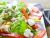 Диетический салат «Цезарь»: ПП-рецепты, советы по приготовлению